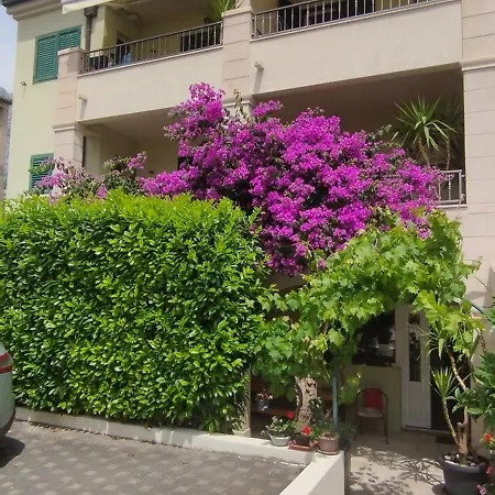 Puharic Apartman *