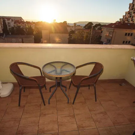 Puharic * マカルスカ