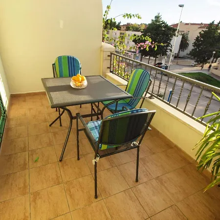 Puharic * マカルスカ