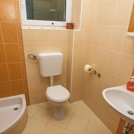 Puharic * マカルスカ