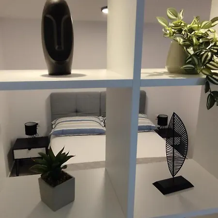 Puharic アパート